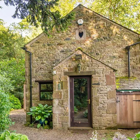 The Gardeners Cottage, Hutton John Is A Luxurious With Hot Tub 10 Minutes From Ullswater *