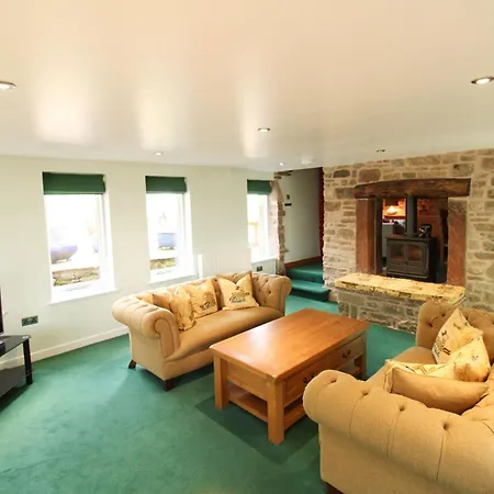 The Gardeners Cottage, Hutton John Is A Luxurious With Hot Tub 10 Minutes From Ullswater