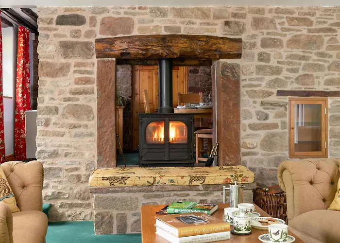 Casa de Férias The Gardeners Cottage, Hutton John Is A Luxurious With Hot Tub 10 Minutes From Ullswater