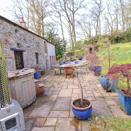 The Gardeners Cottage, Hutton John Is A Luxurious With Hot Tub 10 Minutes From Ullswater *